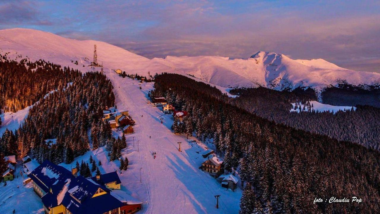 Vila Parang Петрошань Екстер'єр фото